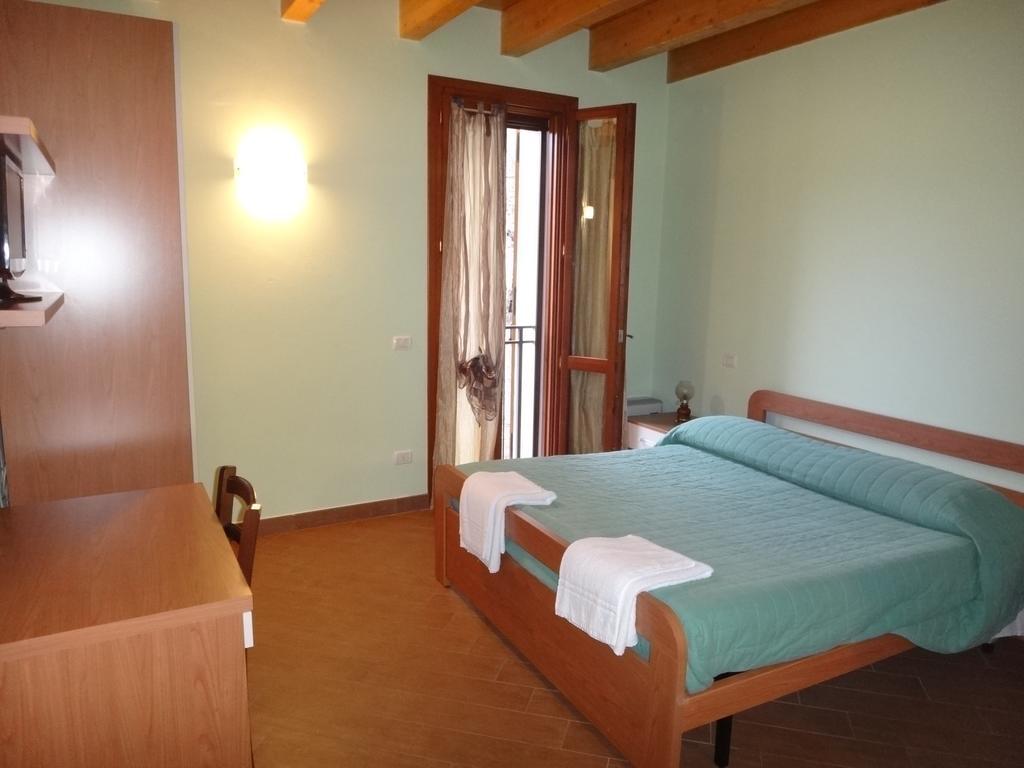 Agriturismo San Valentino Castellarano الغرفة الصورة